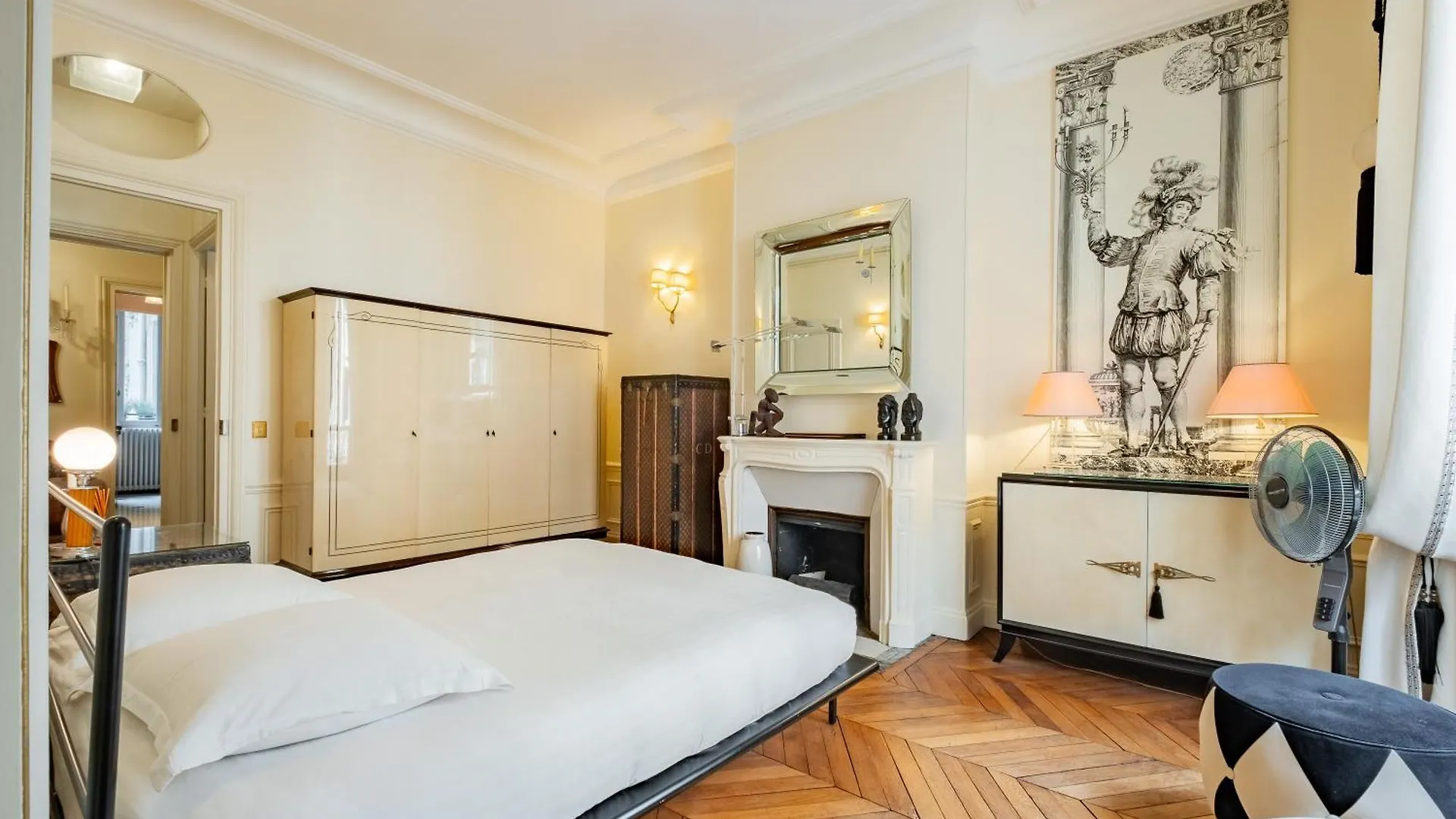 Apartment Veeve - Ornate Beauty *